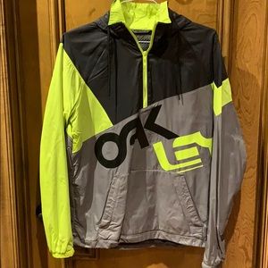 Men’s Oakley QuarterZip Hooded Windbreaker Sz M